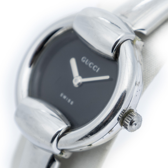 Gucci 1400L Watch   in Silver/Black Silver Plated - Picture 2 of 6